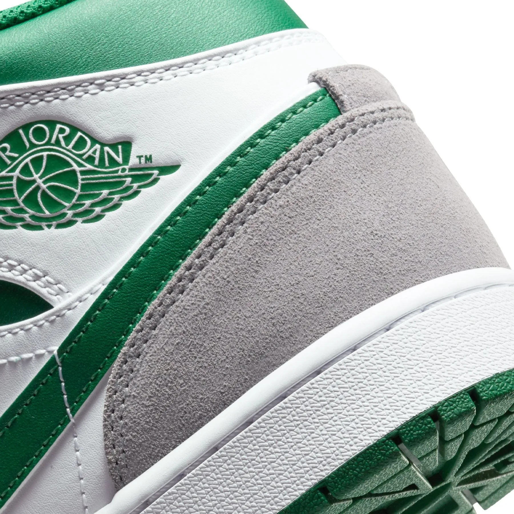 Air Jordan 1 Mid SE "White Pine Green Smoke Grey"