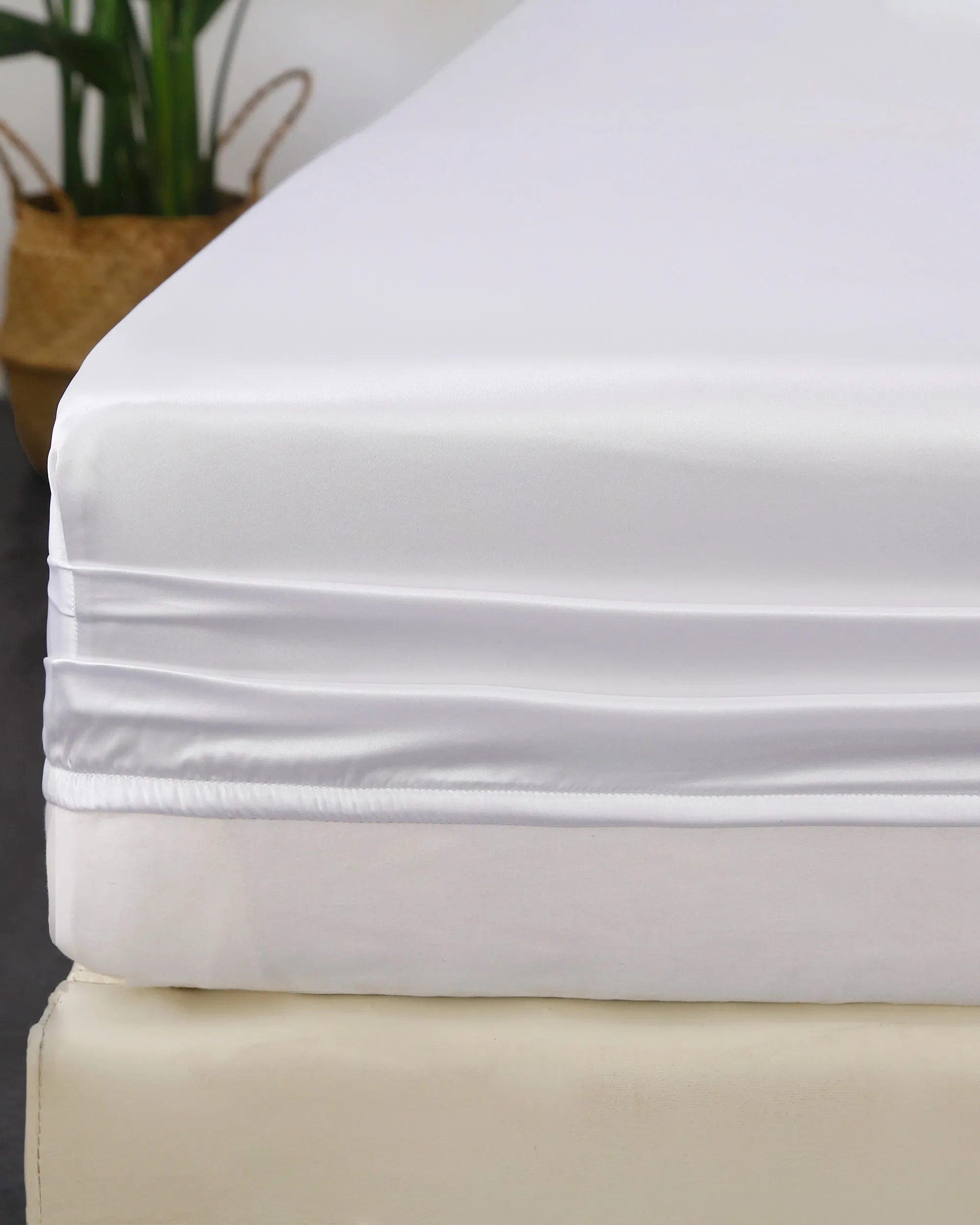 Clearance 22 MM Silk Fitted Sheet