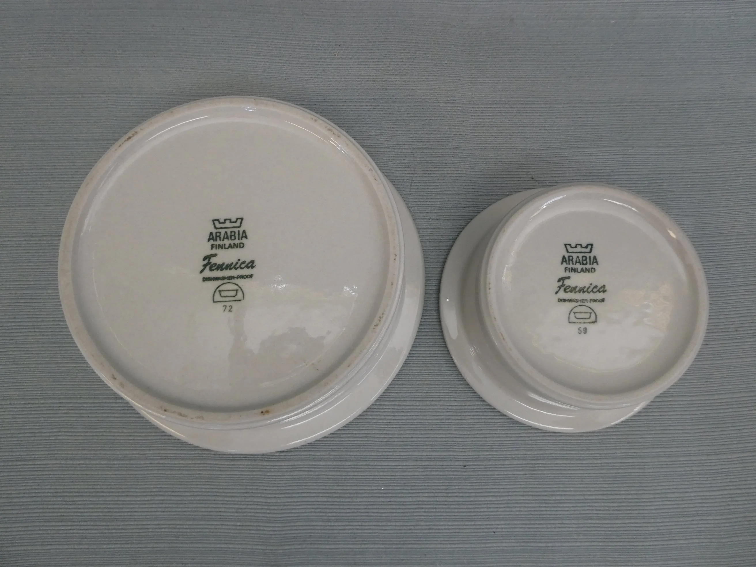 Set of 2 Arabia Finland "Fennica" Bowls - Very Good Condition