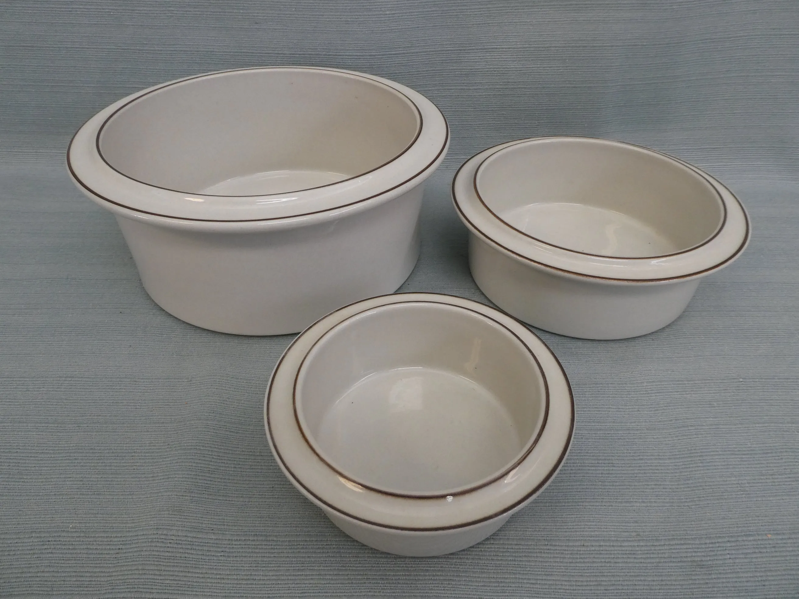 Set of 3 Arabia Finland "Fennica" Bowls - Very Good Condition