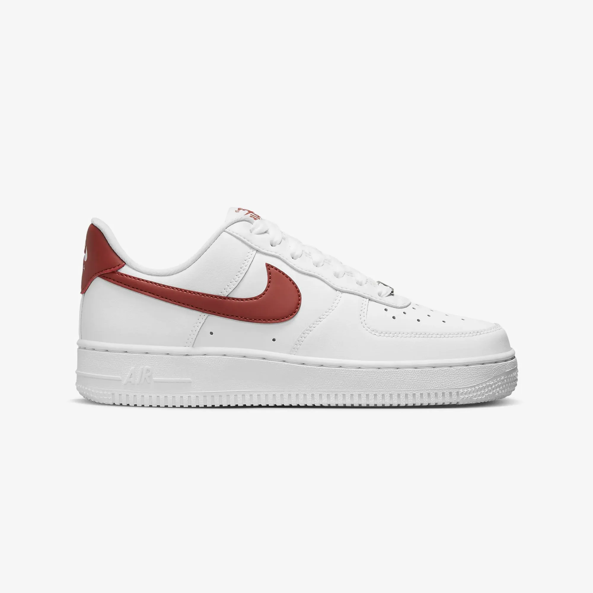 WMN'S AIR FORCE 1 07 'WHITE/RUGGED ORANGE'